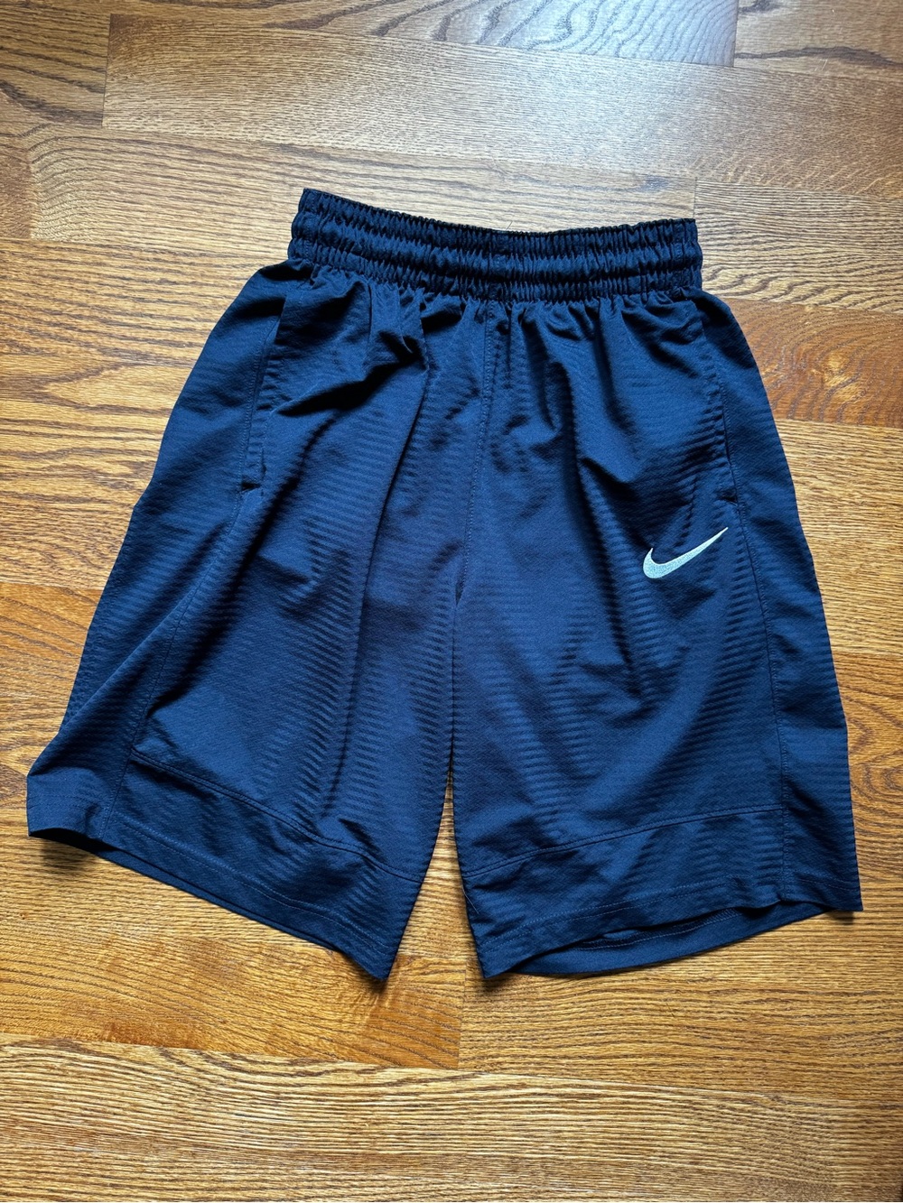 Nike Men’s Small Navy Blue Textured Athletic Shorts Swoosh